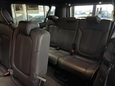 2024 Jeep Grand Wagoneer L Obsidian   - Photo 23 - Hamilton, OH 45015