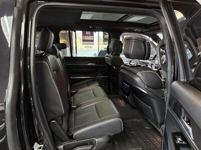 2024 Jeep Grand Wagoneer L Obsidian   - Photo 25 - Hamilton, OH 45015