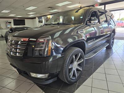 2011 Cadillac Escalade LUXURY4DR SUV AWD   - Photo 1 - Hamilton, OH 45015