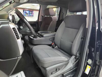 2018 Chevrolet Silverado 1500 LT EXTENDED CAB 4X4   - Photo 11 - Hamilton, OH 45015