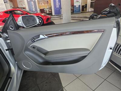 2011 Audi A5 2.0T quattro Premium Plus - Photo 11 - Hamilton, OH 45015