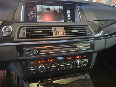 2016 BMW 528i xDrive 4DR SEDAN AWD   - Photo 21 - Hamilton, OH 45015