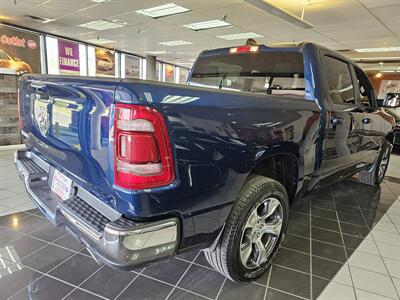 2024 RAM 1500 Laramie CREW CAB /HEMI   - Photo 6 - Hamilton, OH 45015