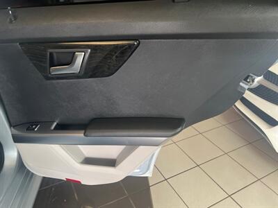 2014 Mercedes-Benz GLK 350 4MATIC 4DR SUV AWD - Photo 24 - Hamilton, OH 45015