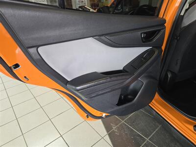 2018 Subaru Crosstrek 2.0i Premium 4DR WAGON AWD   - Photo 8 - Hamilton, OH 45015