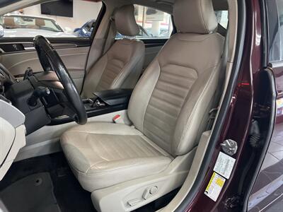 2018 Ford Fusion SE 4DR SEDAN AWD   - Photo 10 - Hamilton, OH 45015