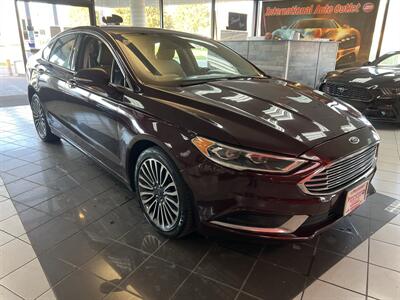 2018 Ford Fusion SE 4DR SEDAN AWD   - Photo 4 - Hamilton, OH 45015