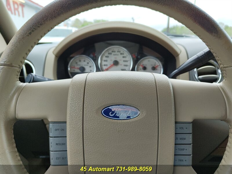 2004 Ford F-150 XL photo
