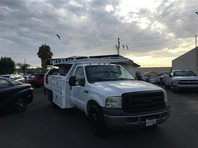 2006 Ford F-350 SUPER DUTY  DULLY WITH 12 FOOTUTILITY BED - Photo 3 - San Diego, CA 92120