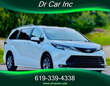 2024 Toyota Sienna XLE 8-Passenger Minivan