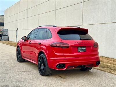 2016 Porsche Cayenne Turbo   - Photo 11 - Madison, WI 53716