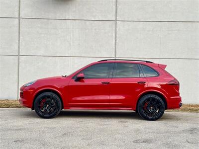 2016 Porsche Cayenne Turbo   - Photo 9 - Madison, WI 53716