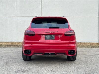 2016 Porsche Cayenne Turbo   - Photo 15 - Madison, WI 53716