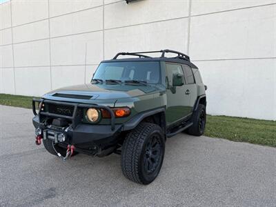 2014 Toyota FJ Cruiser - Photo 4 - Madison, WI 53716