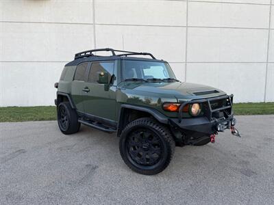 2014 Toyota FJ Cruiser - Photo 2 - Madison, WI 53716