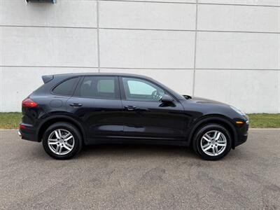 2016 Porsche Cayenne - Photo 13 - Madison, WI 53716