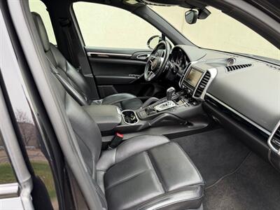 2016 Porsche Cayenne - Photo 16 - Madison, WI 53716