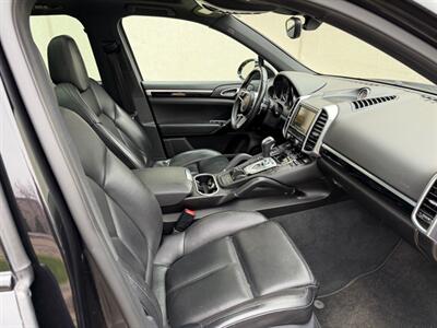 2016 Porsche Cayenne - Photo 15 - Madison, WI 53716