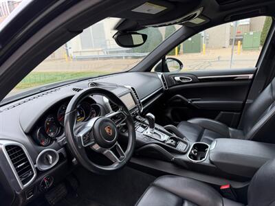 2016 Porsche Cayenne - Photo 25 - Madison, WI 53716