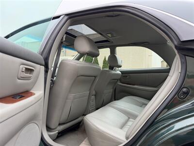 1999 Lexus ES 300   - Photo 18 - Madison, WI 53716