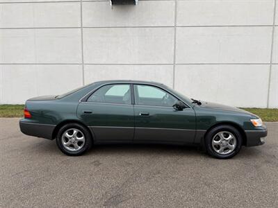 1999 Lexus ES 300   - Photo 11 - Madison, WI 53716