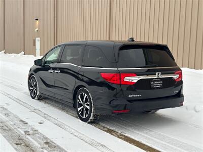 2018 Honda Odyssey Elite   - Photo 8 - Madison, WI 53716