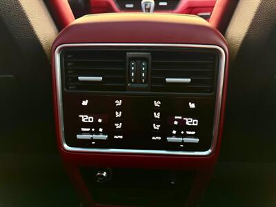 2020 Porsche Cayenne Coupe   - Photo 31 - Madison, WI 53716