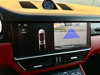 2020 Porsche Cayenne Coupe   - Photo 29 - Madison, WI 53716