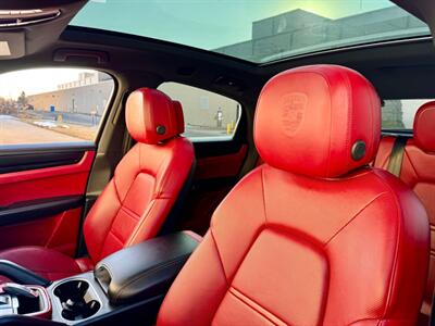 2020 Porsche Cayenne Coupe   - Photo 19 - Madison, WI 53716