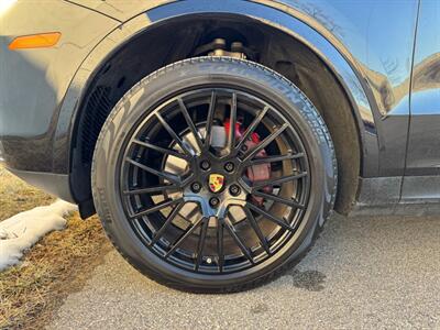 2020 Porsche Cayenne Coupe   - Photo 34 - Madison, WI 53716