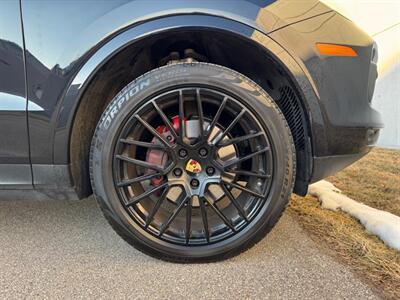 2020 Porsche Cayenne Coupe   - Photo 36 - Madison, WI 53716