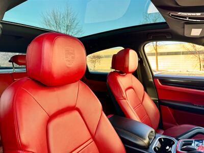 2020 Porsche Cayenne Coupe   - Photo 20 - Madison, WI 53716