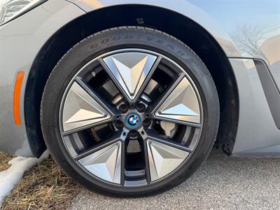 2022 BMW i4 eDrive40 Gran Coupe   - Photo 35 - Madison, WI 53716