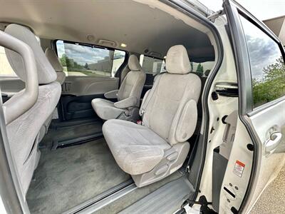 2016 Toyota Sienna LE 8-Passenger   - Photo 22 - Madison, WI 53716