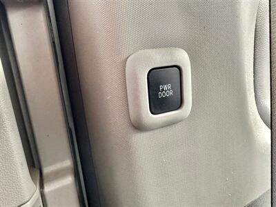 2016 Toyota Sienna LE 8-Passenger   - Photo 29 - Madison, WI 53716