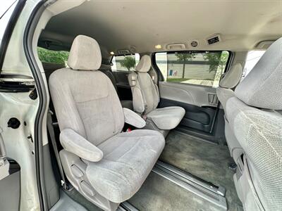 2016 Toyota Sienna LE 8-Passenger   - Photo 23 - Madison, WI 53716