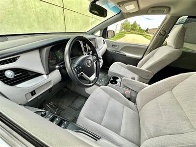 2016 Toyota Sienna LE 8-Passenger   - Photo 15 - Madison, WI 53716