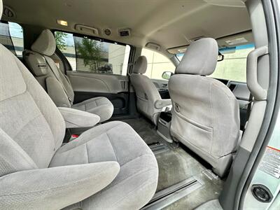 2016 Toyota Sienna LE 8-Passenger   - Photo 21 - Madison, WI 53716