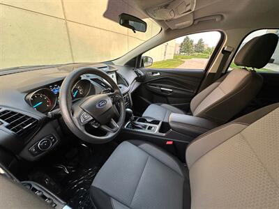 2017 Ford Escape SE   - Photo 16 - Madison, WI 53716