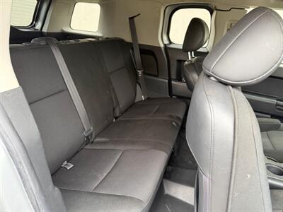 2007 Toyota FJ Cruiser 4dr SUV   - Photo 14 - Madison, WI 53716