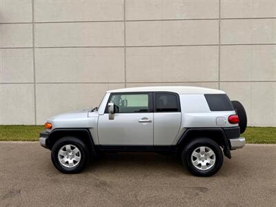 2007 Toyota FJ Cruiser 4dr SUV   - Photo 7 - Madison, WI 53716