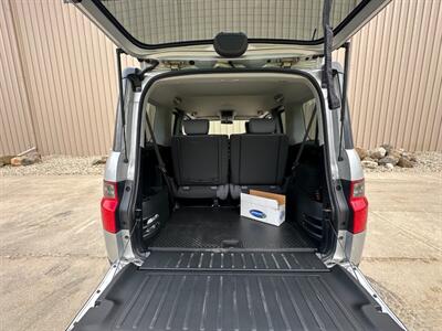 2007 Honda Element EX  Handicap Mobility - Photo 23 - Madison, WI 53716