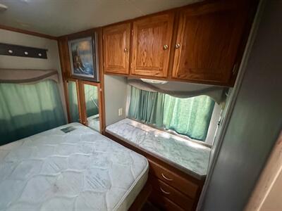 2004 Allegro Open Road   - Photo 15 - Madison, WI 53716