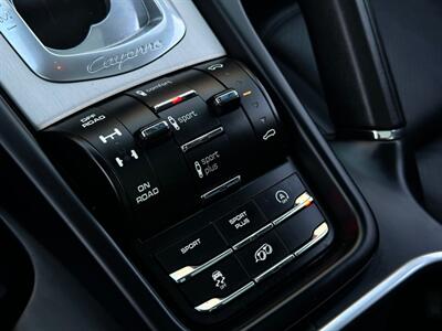 2016 Porsche Cayenne GTS   - Photo 27 - Madison, WI 53716