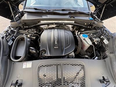2018 Porsche Macan - Photo 30 - Madison, WI 53716