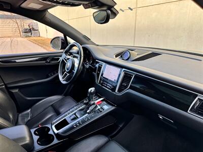 2018 Porsche Macan - Photo 18 - Madison, WI 53716