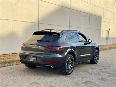 2018 Porsche Macan - Photo 9 - Madison, WI 53716