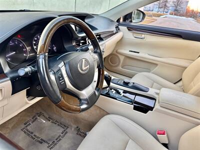 2013 Lexus ES 350 - Photo 17 - Madison, WI 53716