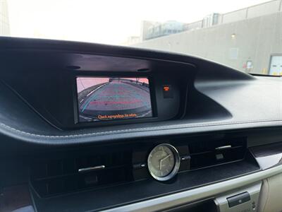 2013 Lexus ES 350 - Photo 28 - Madison, WI 53716