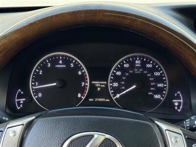 2013 Lexus ES 350 - Photo 27 - Madison, WI 53716